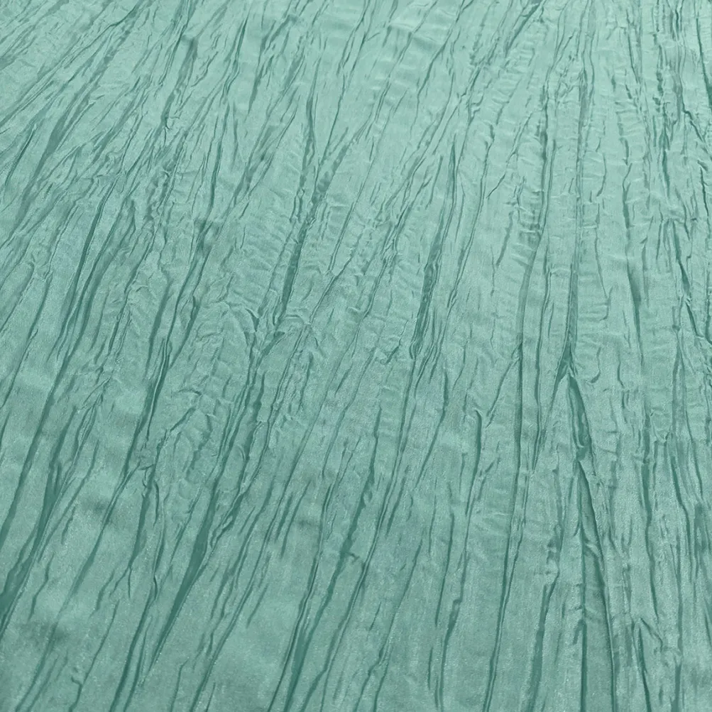 Accordion Taffeta Table Linen in Mint