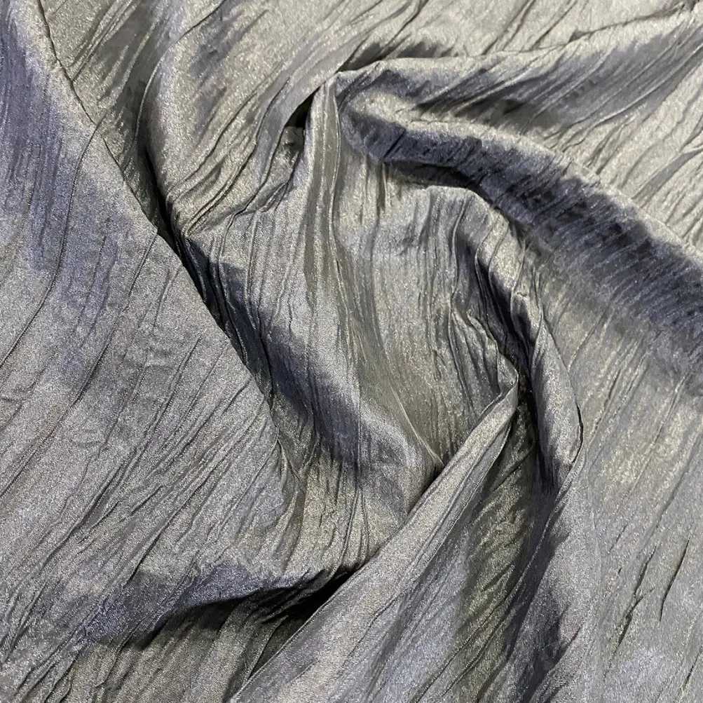 Accordion Taffeta Table Linen in Charcoal