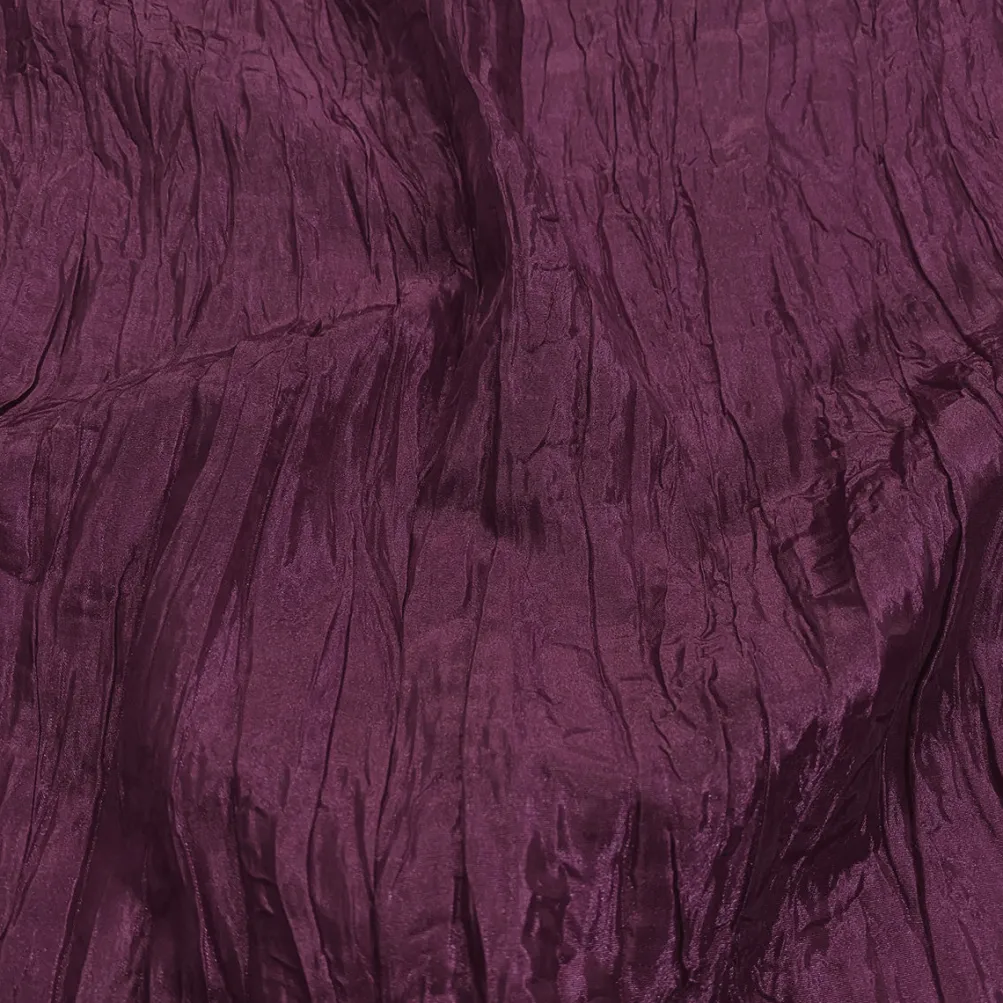Accordion Taffeta Table Linen in Plum