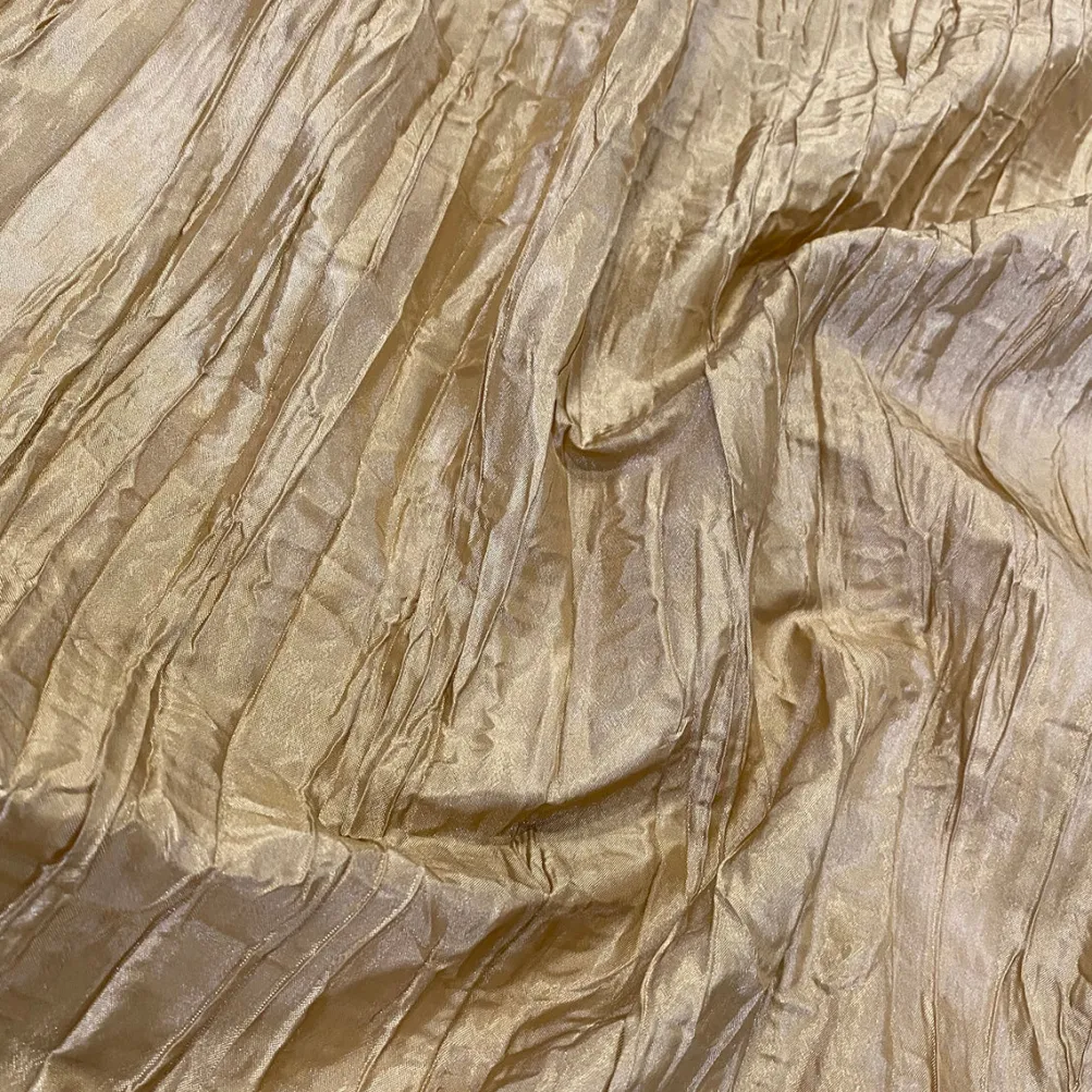 Accordion Taffeta Table Linen in Taupe Gold