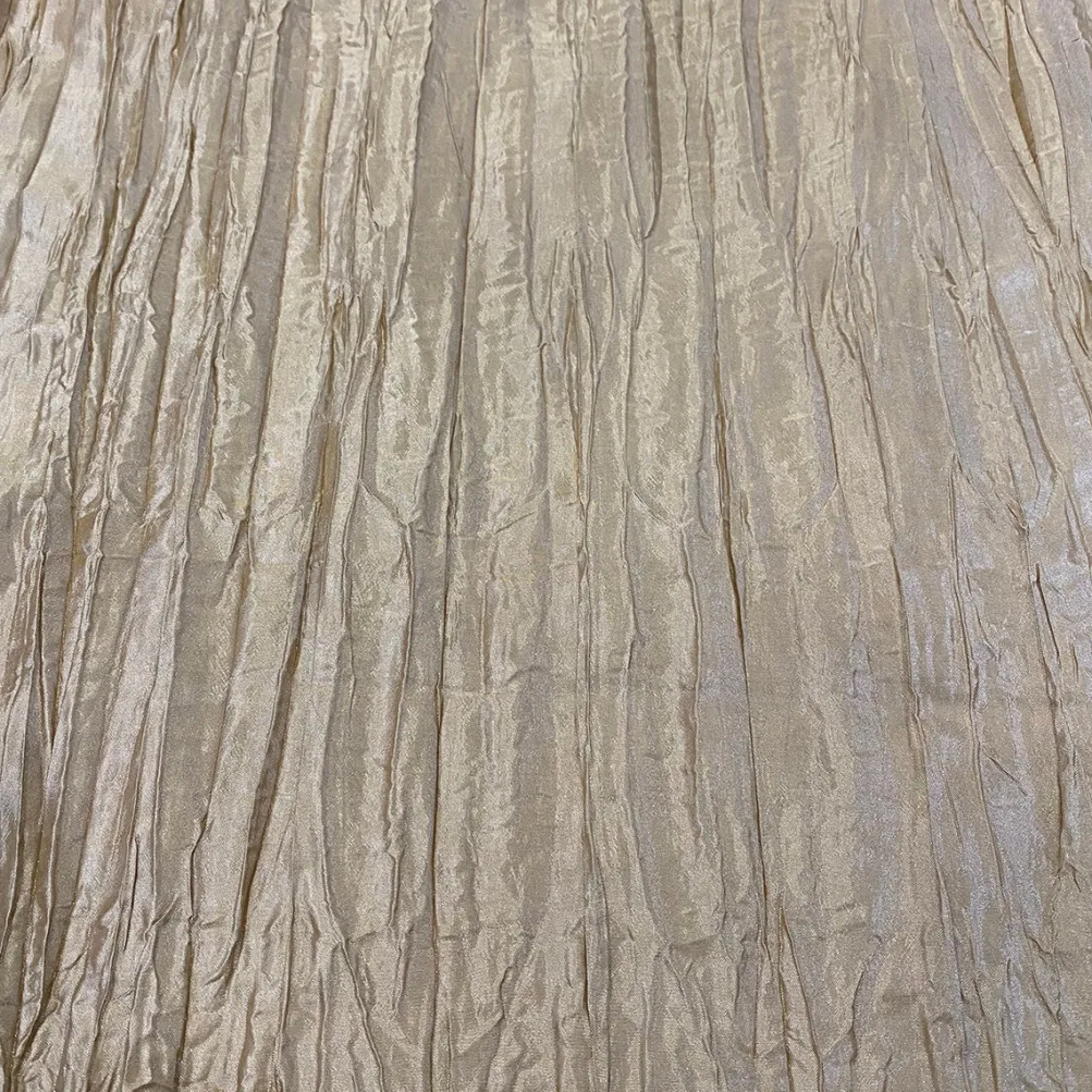 Accordion Taffeta Table Runner in Taupe Gold