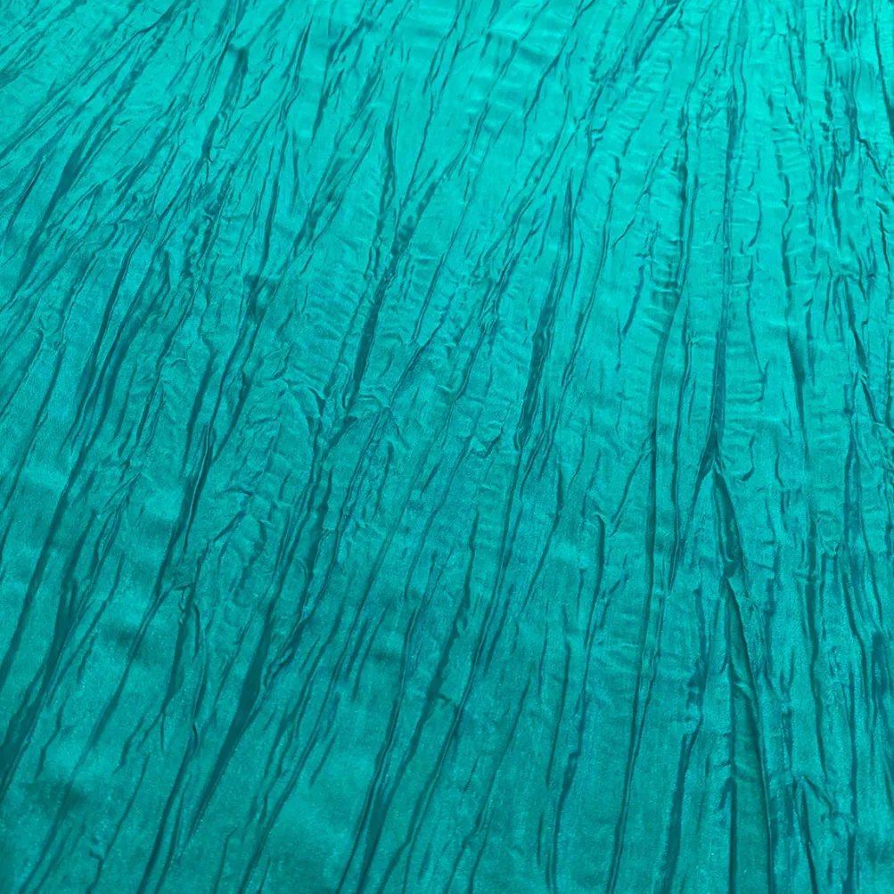 Accordion Taffeta Table Runner in Oasis