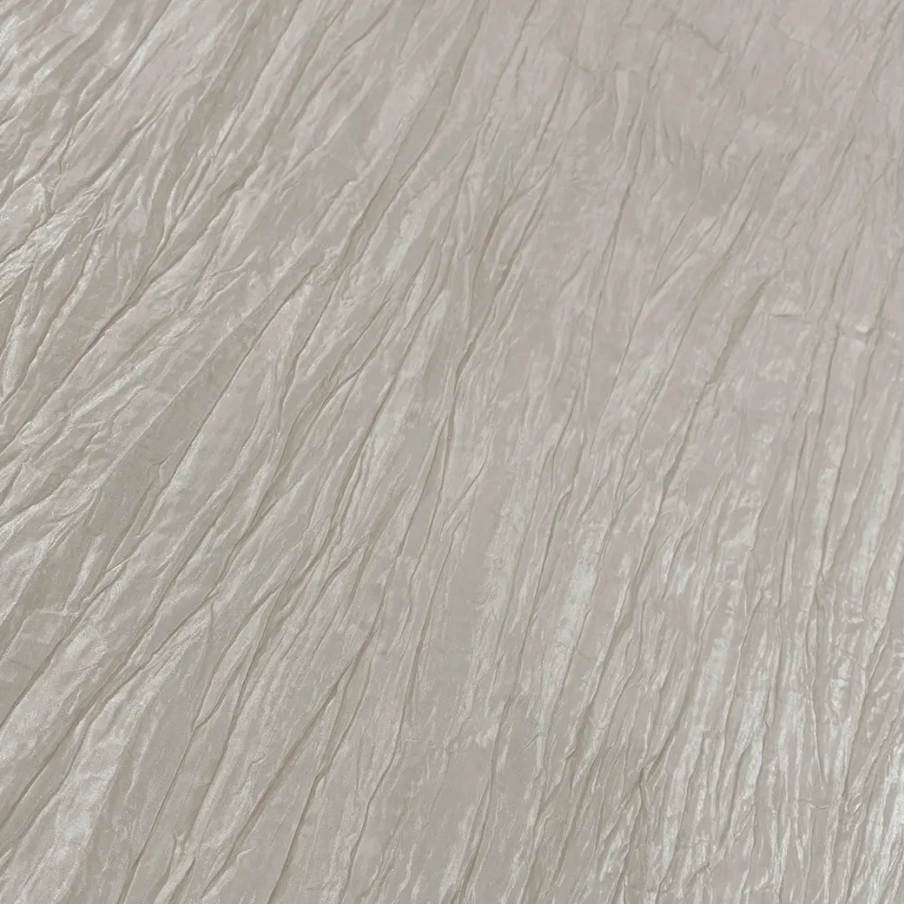Accordion Taffeta Table Runner in Cream