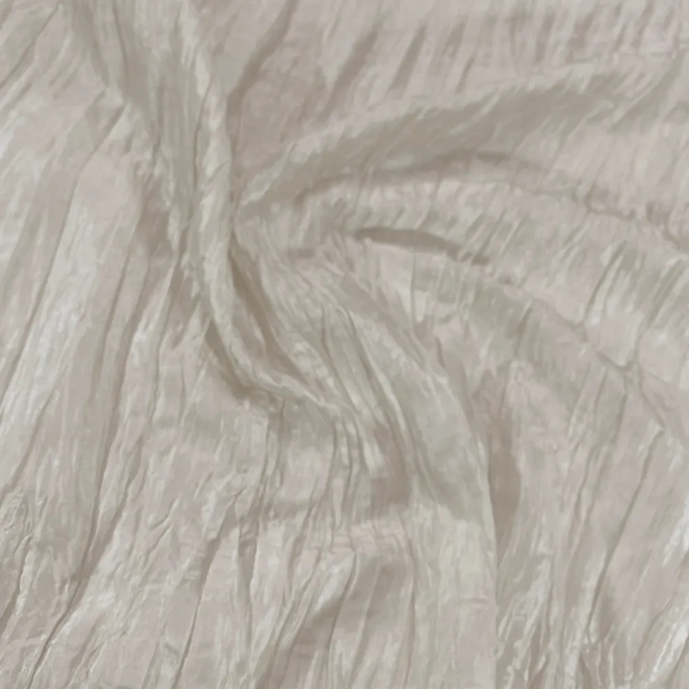 Accordion Taffeta Table Runner in Cream