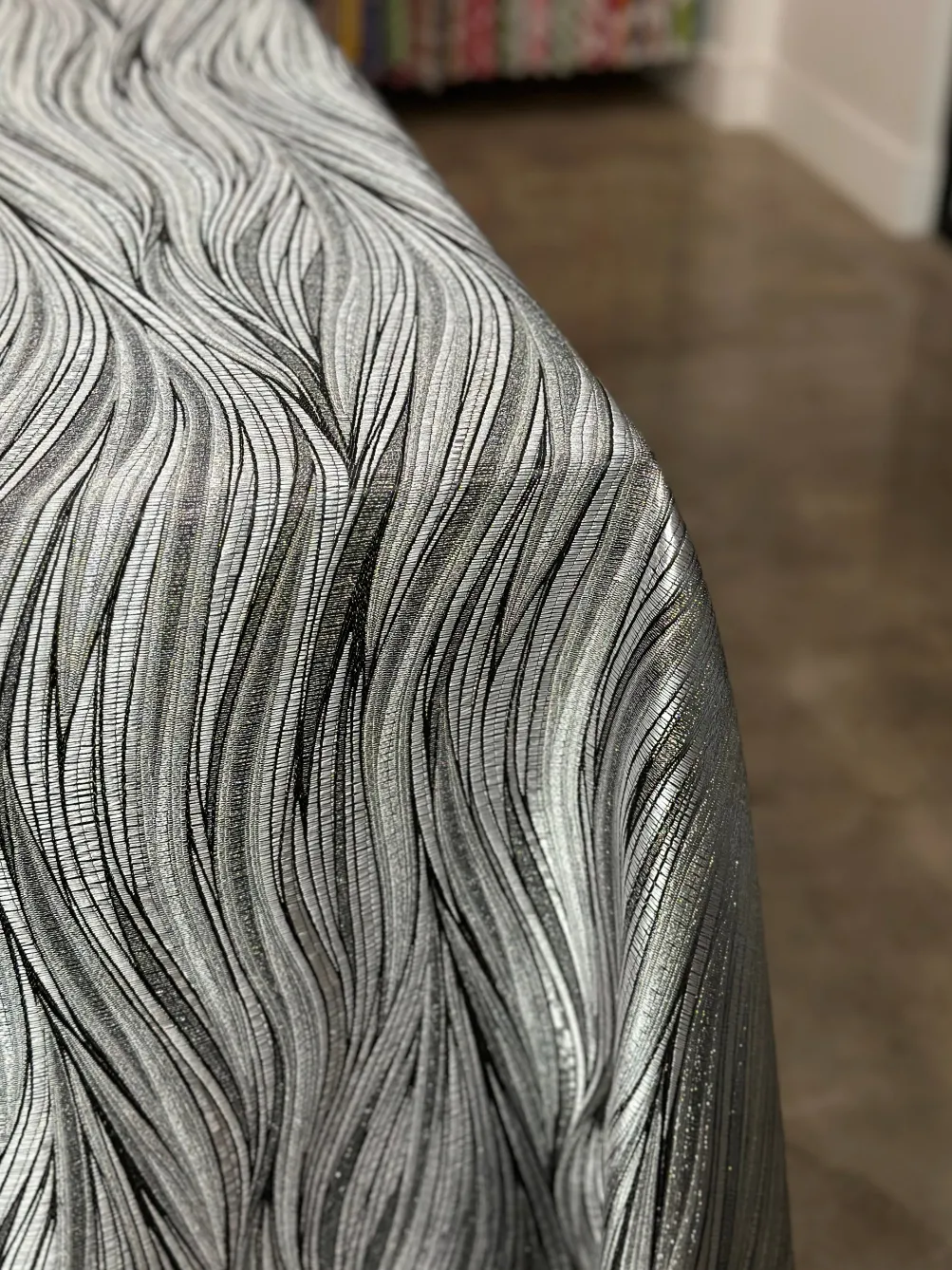 Allure Jacquard Table Linen in Silver