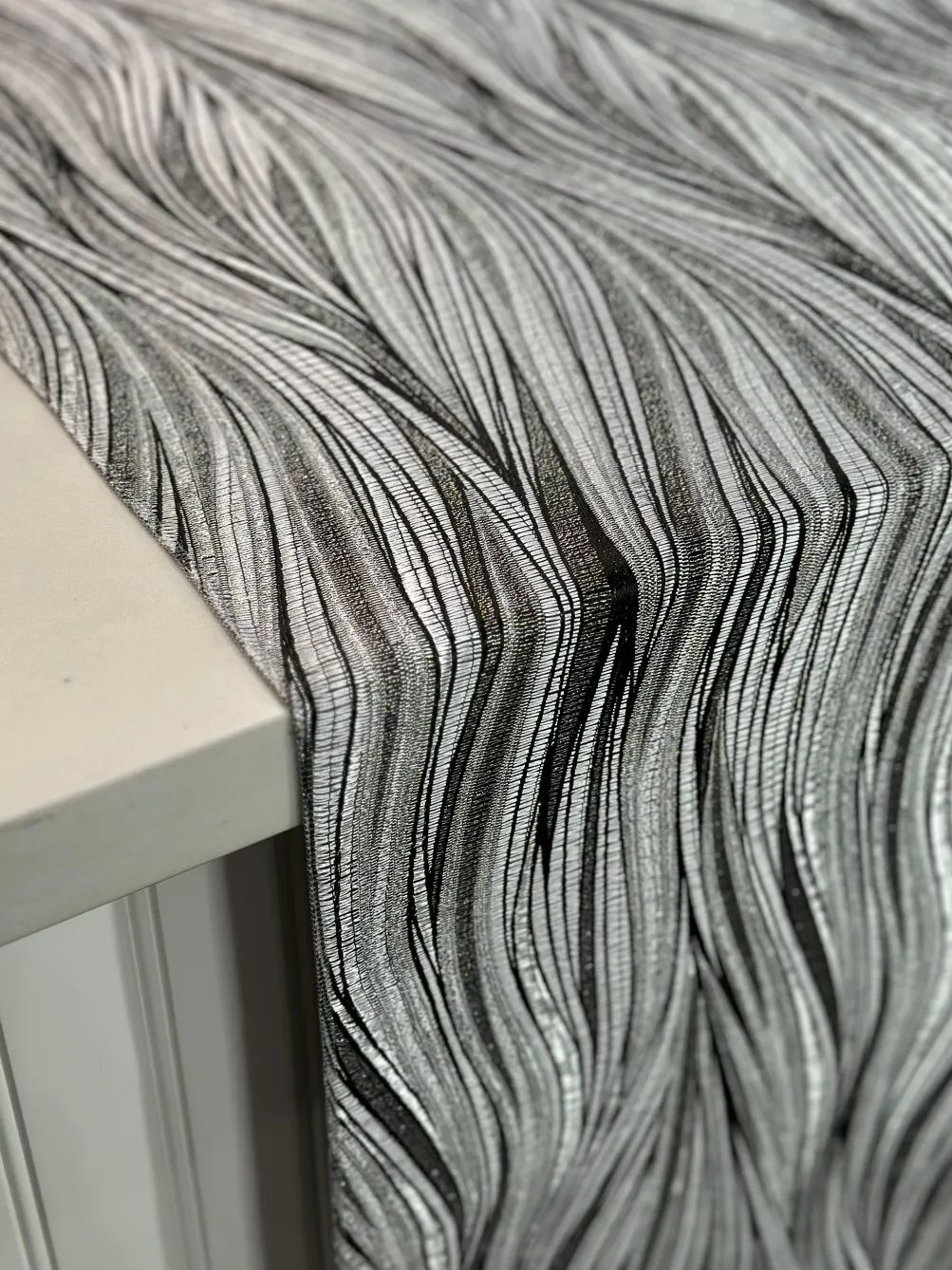 Allure Jacquard Table Linen in Silver