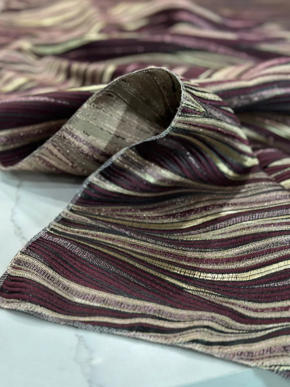 Allure Jacquard Table Linen in Burgundy