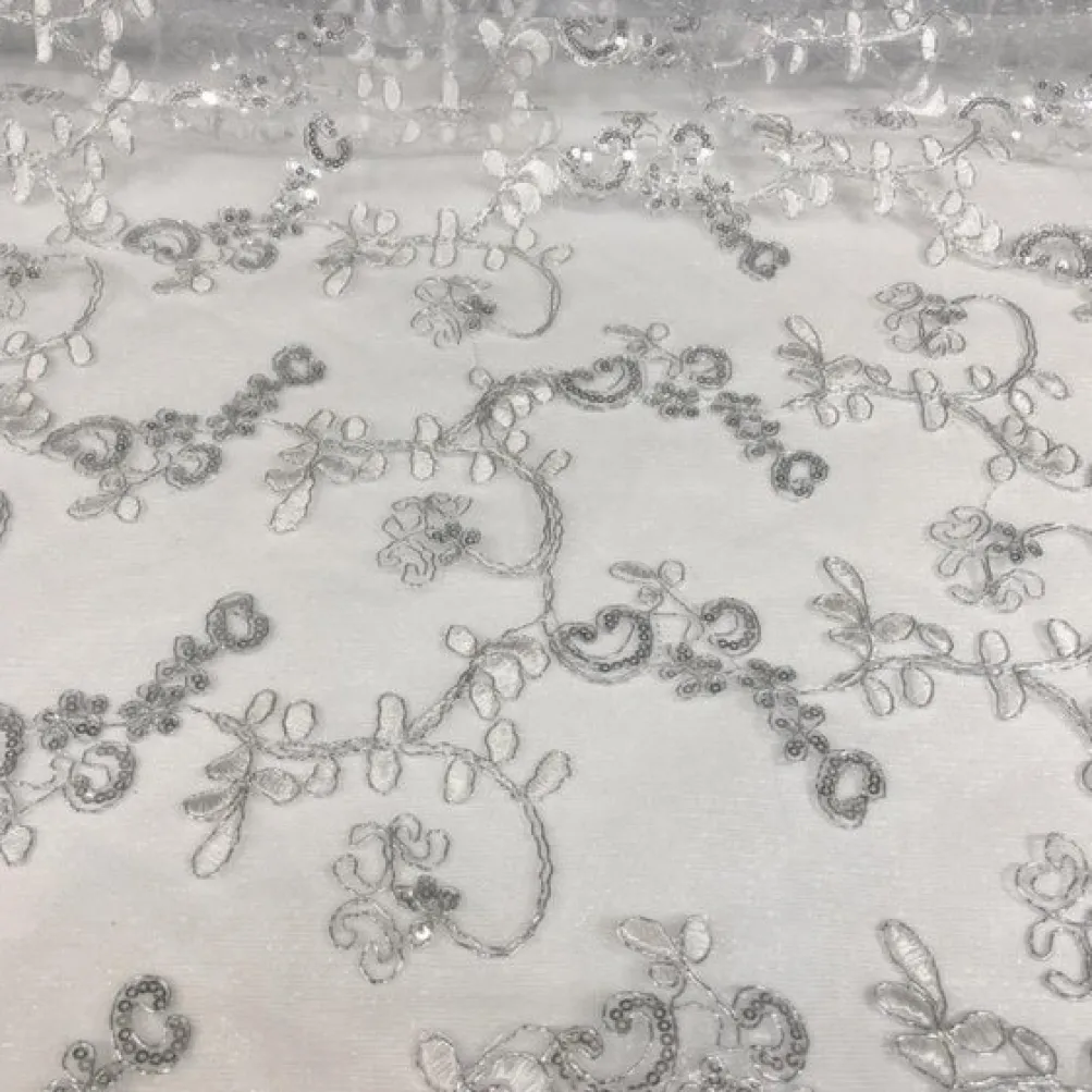 Basil Leaf Embroidery Table Linen in Silver