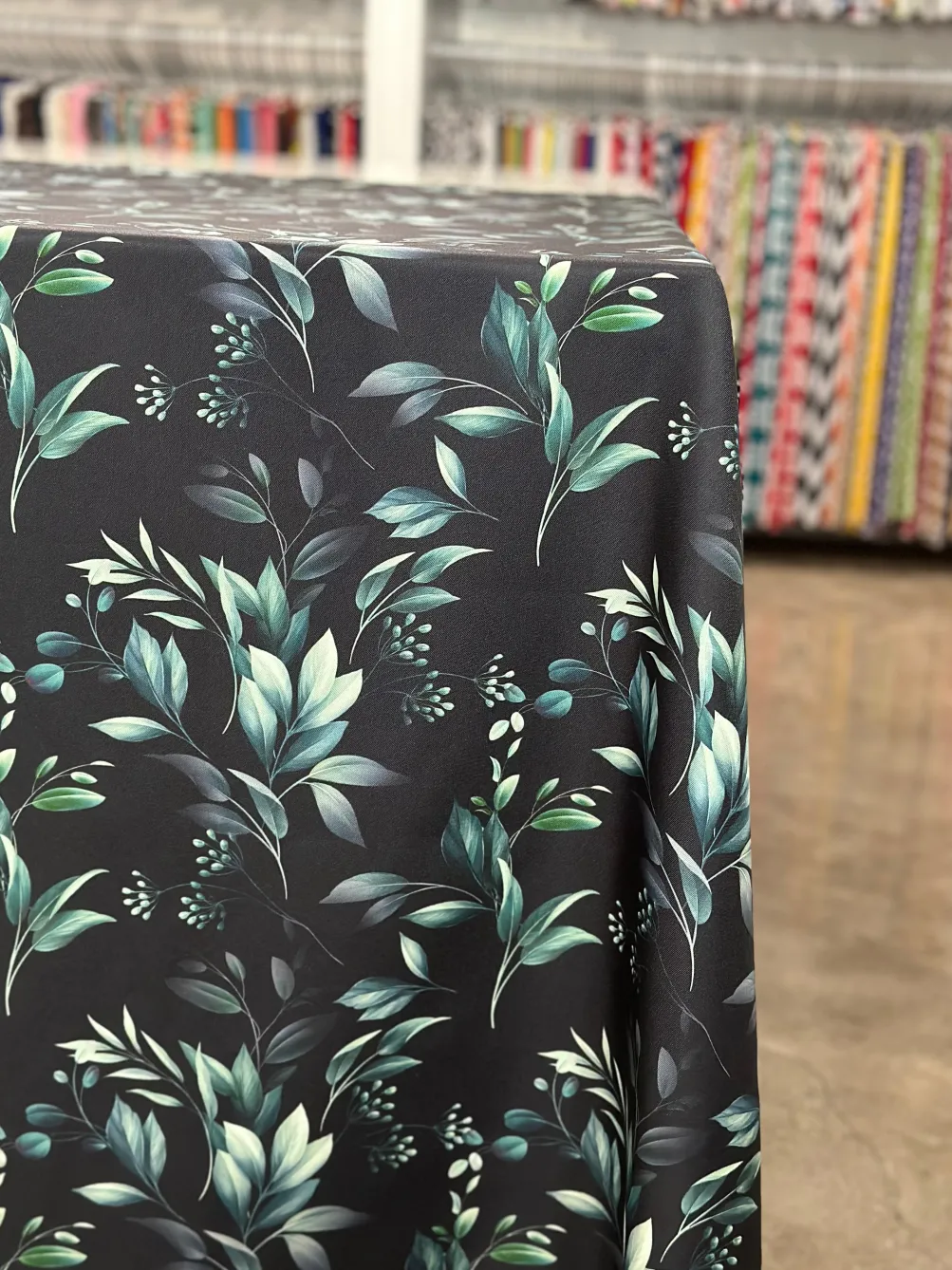 Bayside Leaf (Poly Print) Table Linen in Green/Black