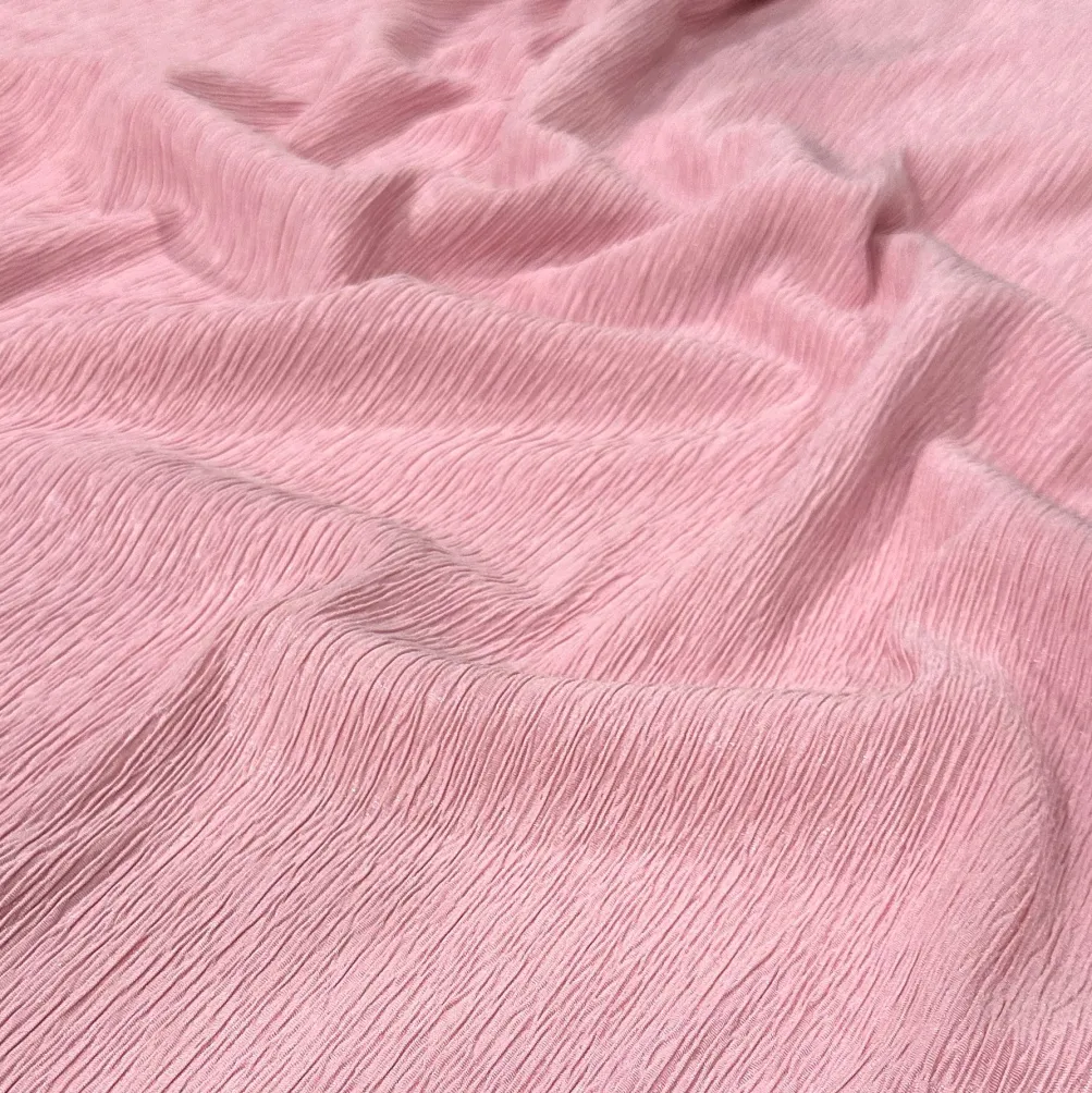 Bella Crepe Table Linen in Pink