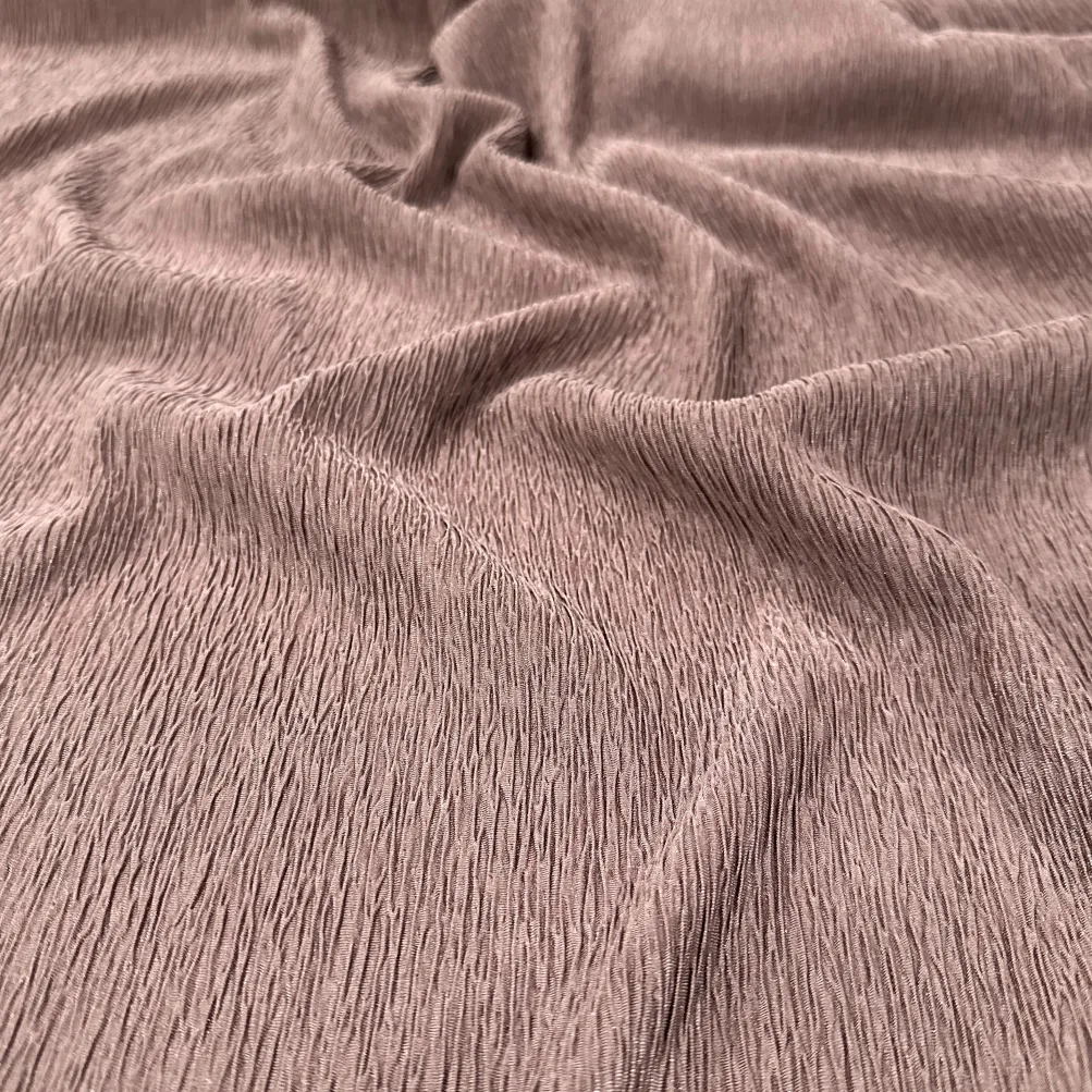 Bella Crepe Table Napkin in Mauve