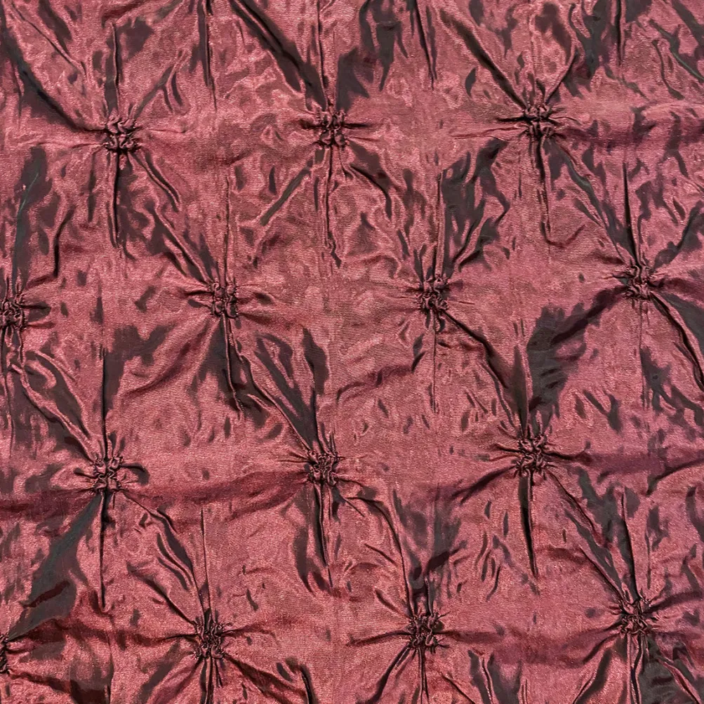 Belly Button (Pinwheel) Table Linen in Burgundy