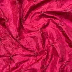 Belly Button (Pinwheel) Table Linen in Fuchsia