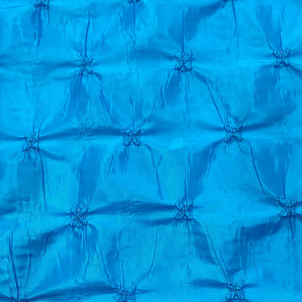 Belly Button (Pinwheel) Table Linen in Turquoise