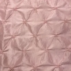 Belly Button (Pinwheel) Table Runner in Pink Petal