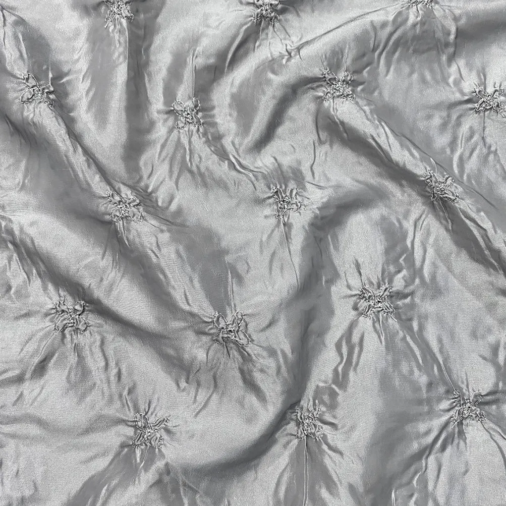 Belly Button (Pinwheel) Table Runner in Silver