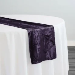 Belly Button (Pinwheel) Table Runner in Raisin