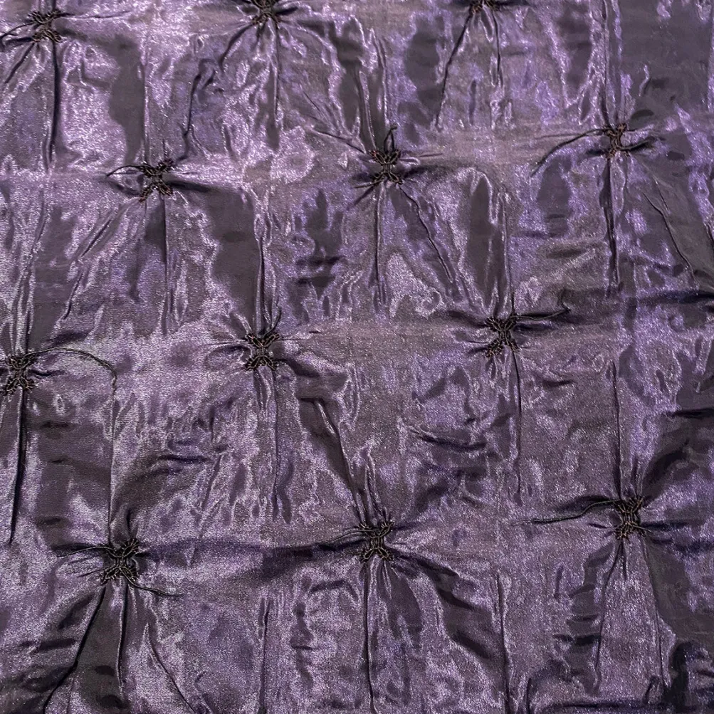 Belly Button (Pinwheel) Table Runner in Raisin