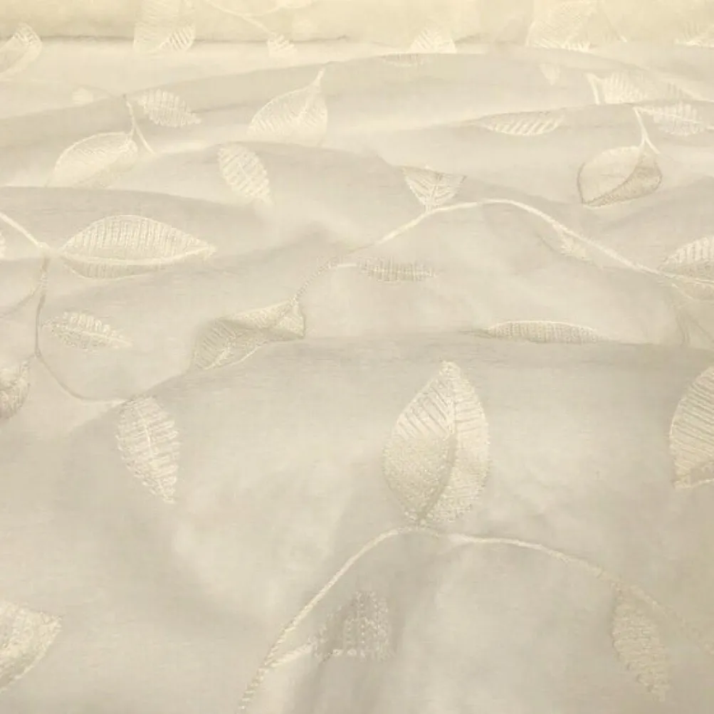 Birch Leaf Table Linen in Ivory
