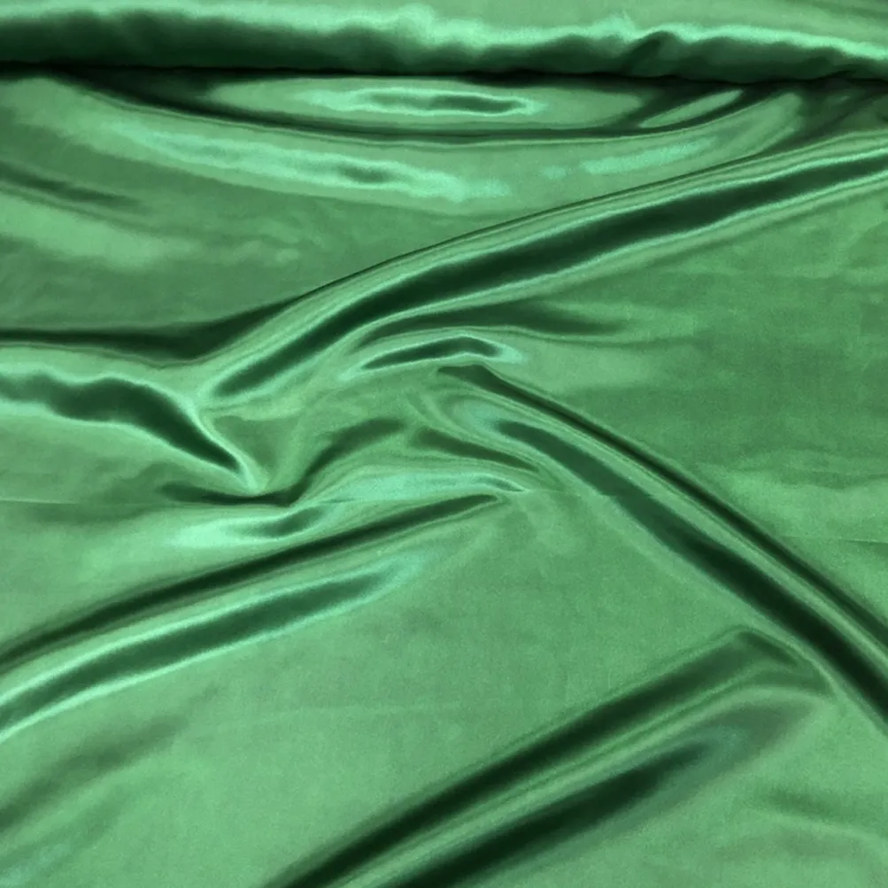Bridal Satin Table Linen in Kelly Green 116