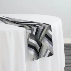 Broadway Jacquard (Reversible) Table Runner in Black