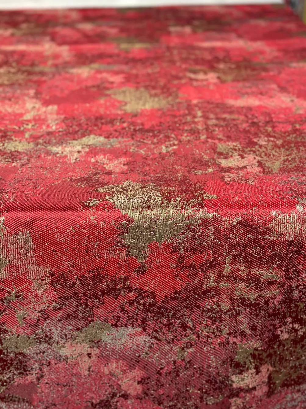 Cascade Jacquard Table Linen in Red and Gold