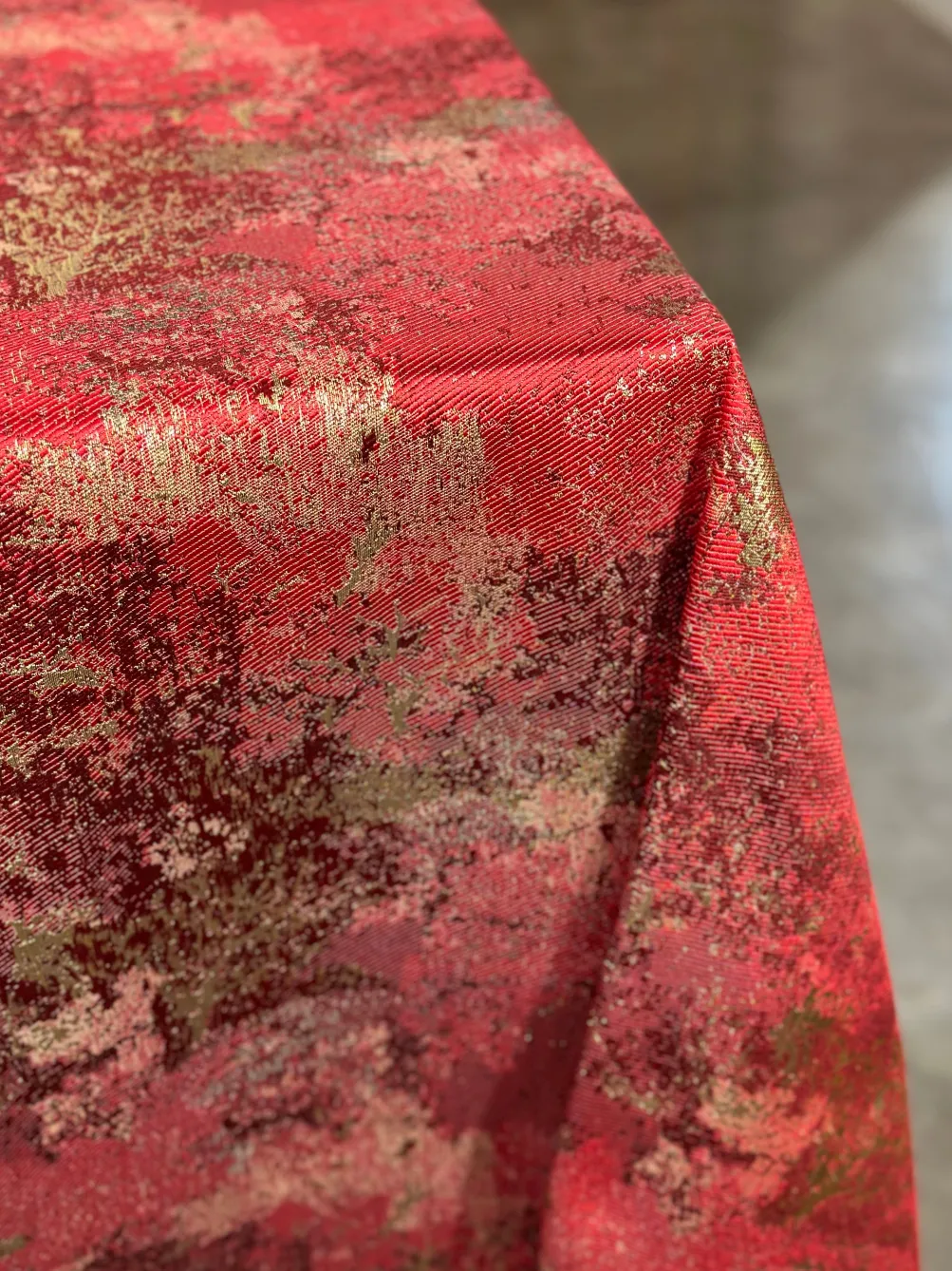 Cascade Jacquard Table Linen in Red and Gold