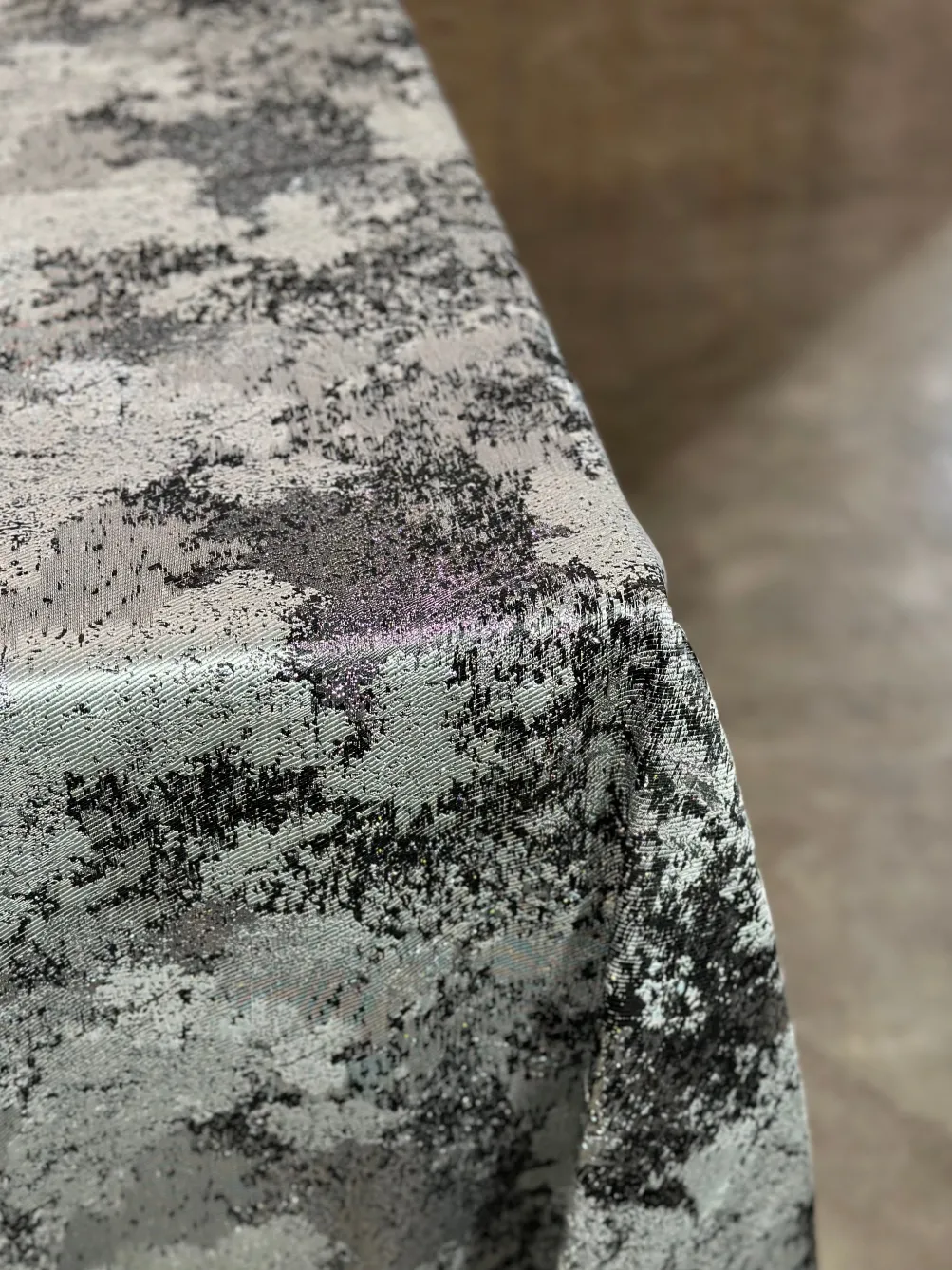 Cascade Jacquard Table Linen in Black and Silver