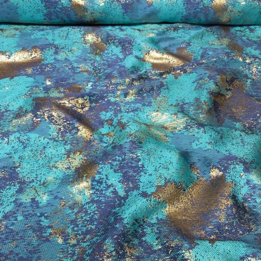Cascade Jacquard Table Runner in Turquoise