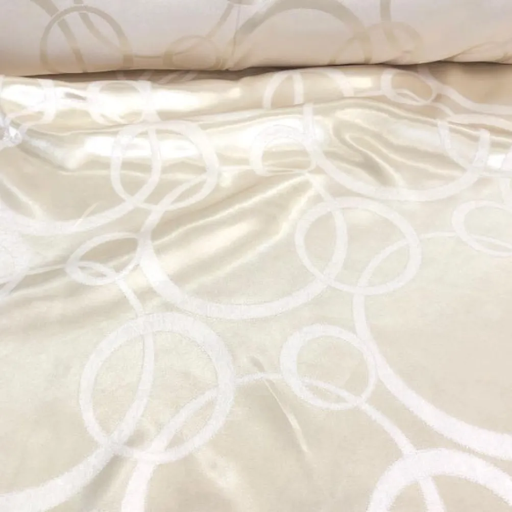 Cirque Jacquard (Reversible) Table Napkin in Ivory
