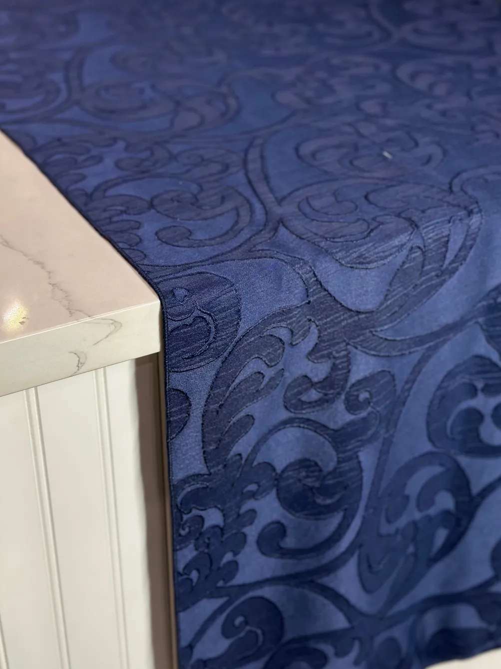 Classic Jacquard Table Linen in Navy