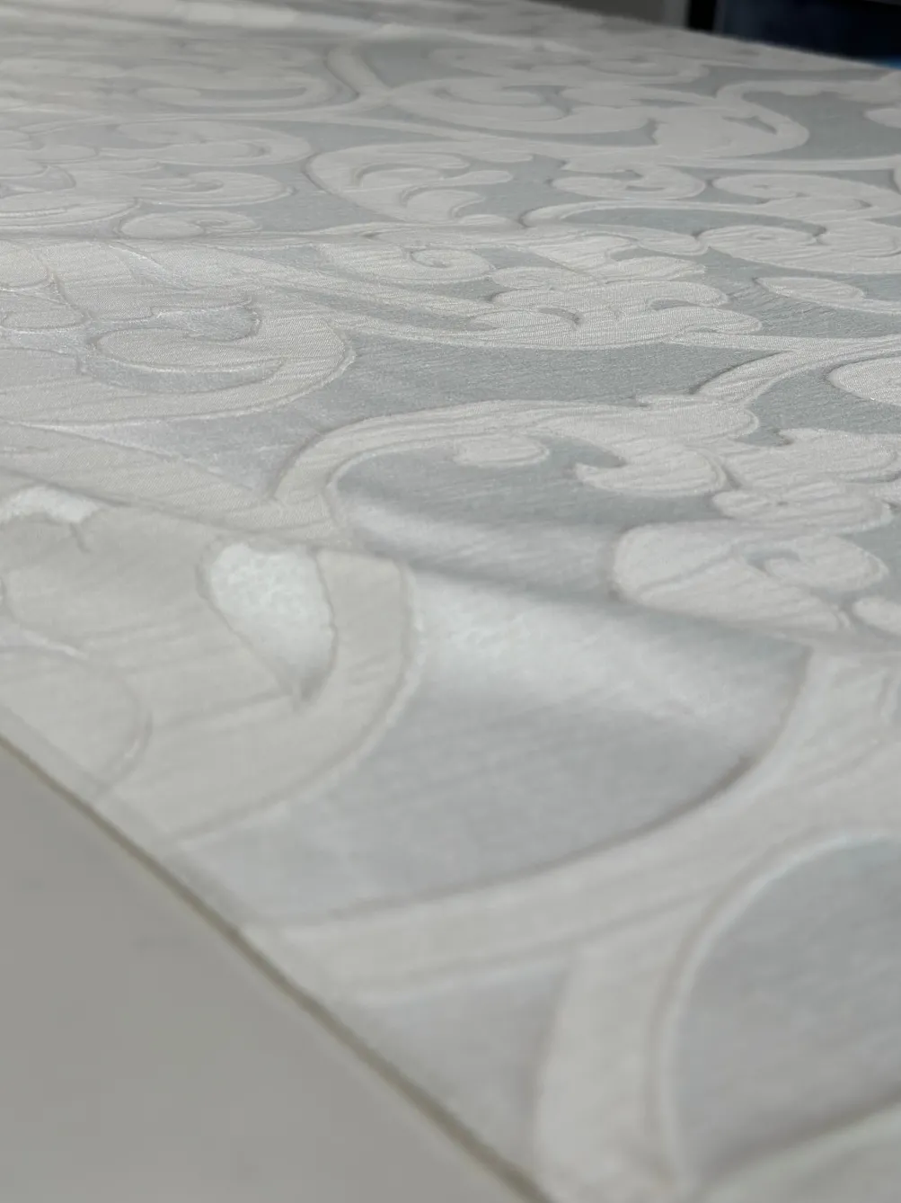 Classic Jacquard Table Linen in Ivory