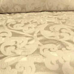 Classic Jacquard Table Runner in Champagne