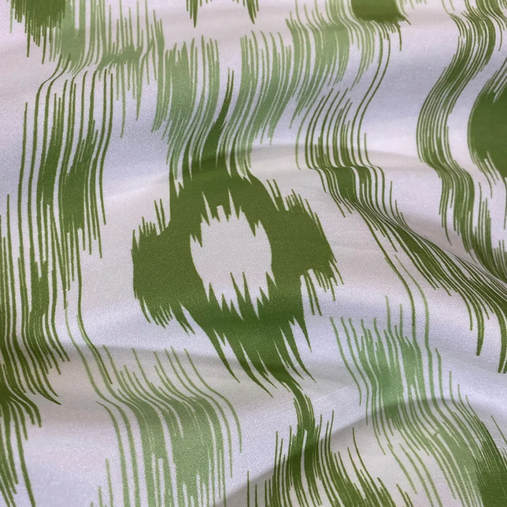 Cosmo Print (Dupioni) Table Napkin in Avocado