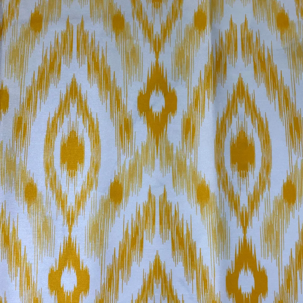 Cosmo Print (Dupioni) Table Runner in Yellow