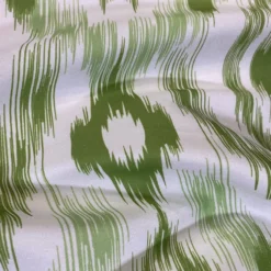 Cosmo Print (Dupioni) Table Runner in Avocado