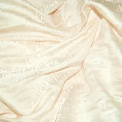 Crush Shimmer (Galaxy) Table Linen in Ivory 18