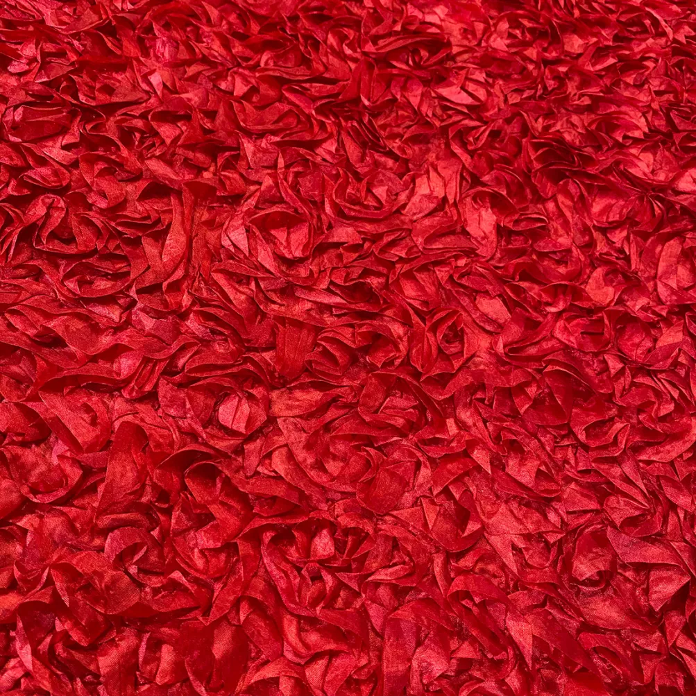 Curly Satin Table Linen In Red