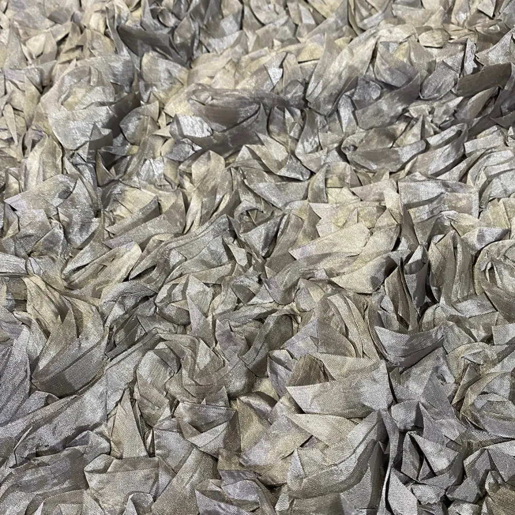 Curly Satin Table Linen In Silver