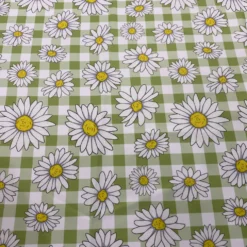 Daisy Checker (Poly Print) Table Runner