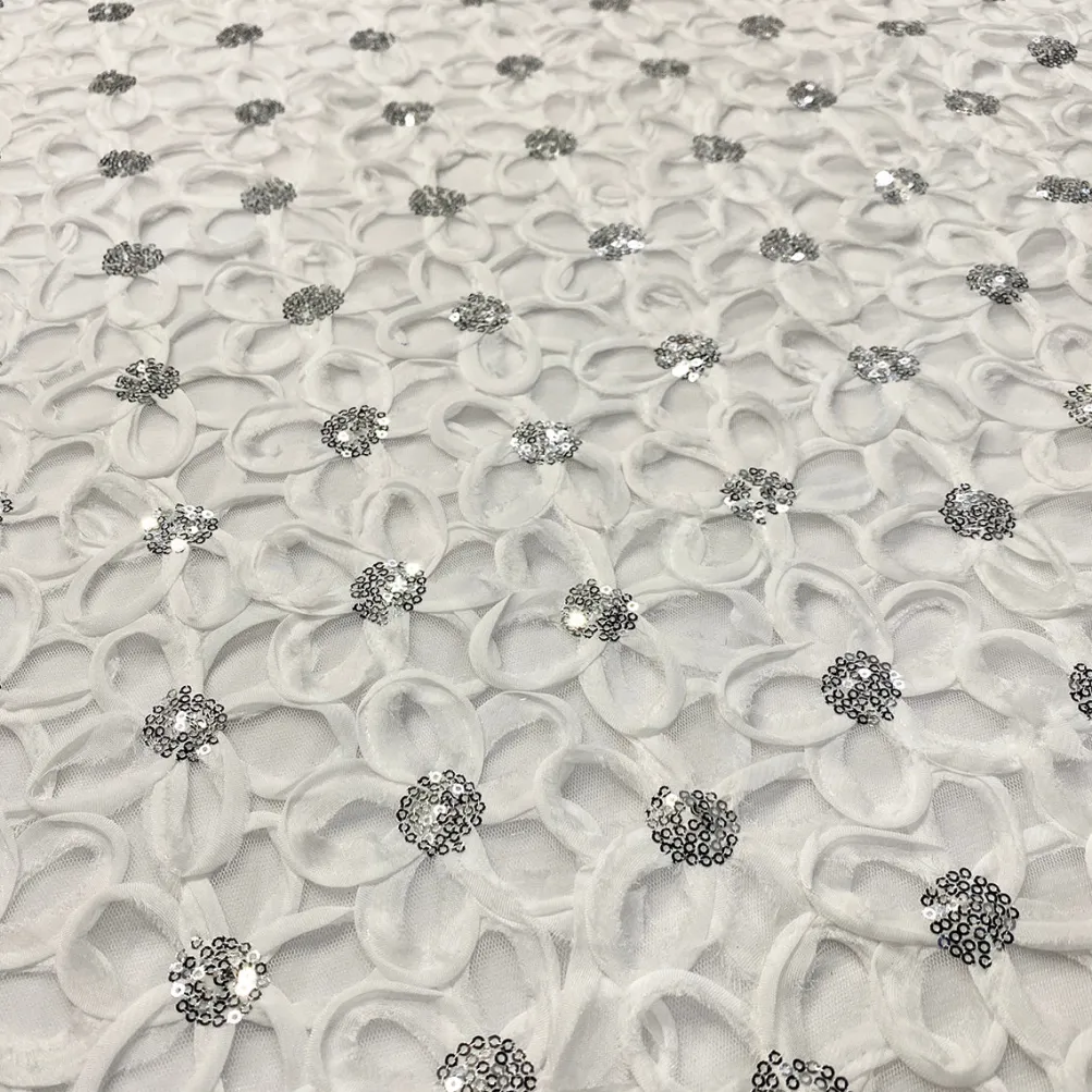 Daisy Sequins Table Linen in White
