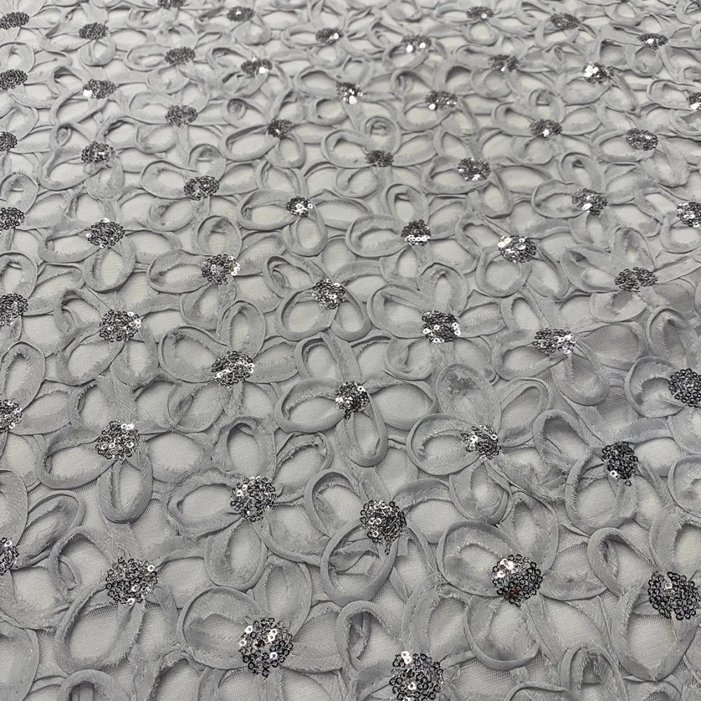 Daisy Sequins Table Runner in Silver