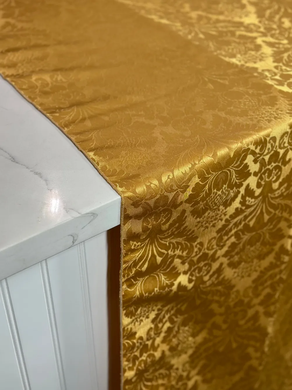 Damask Poly Table Linen in Gold 1326