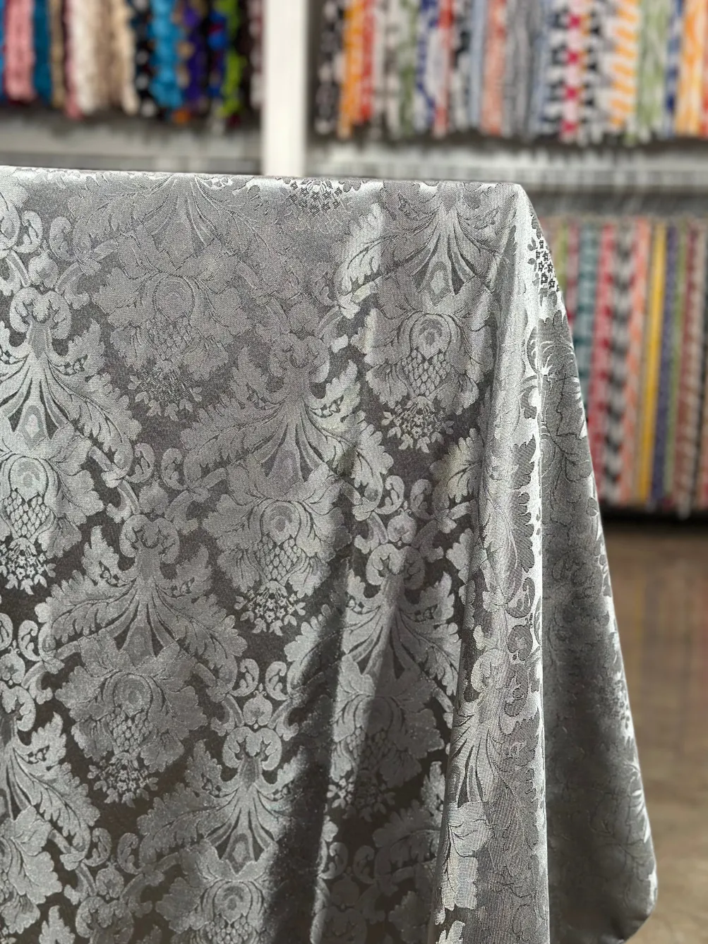 Damask Poly Table Linen in Gray 7312