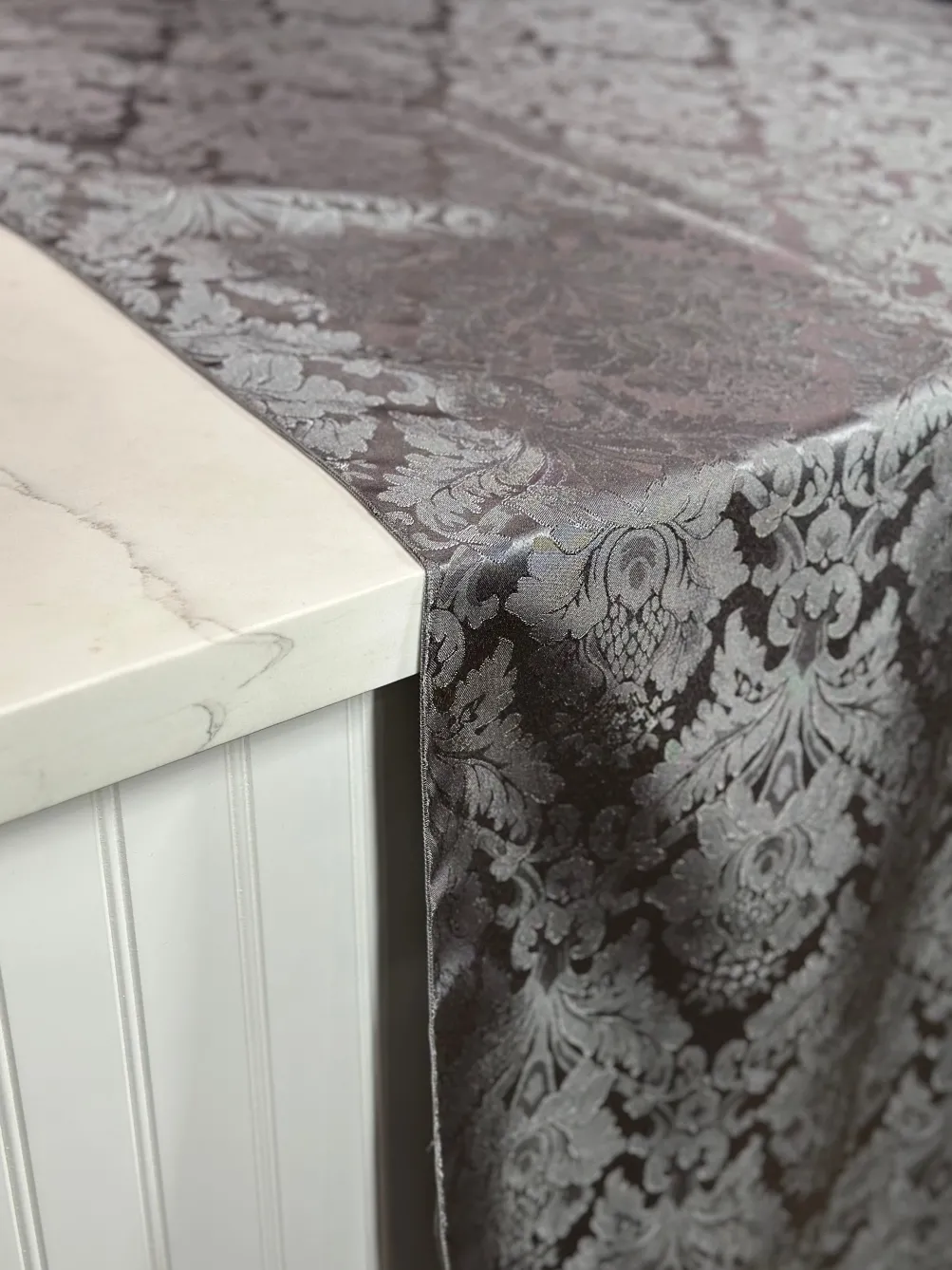 Damask Poly Table Linen in Gray 7312