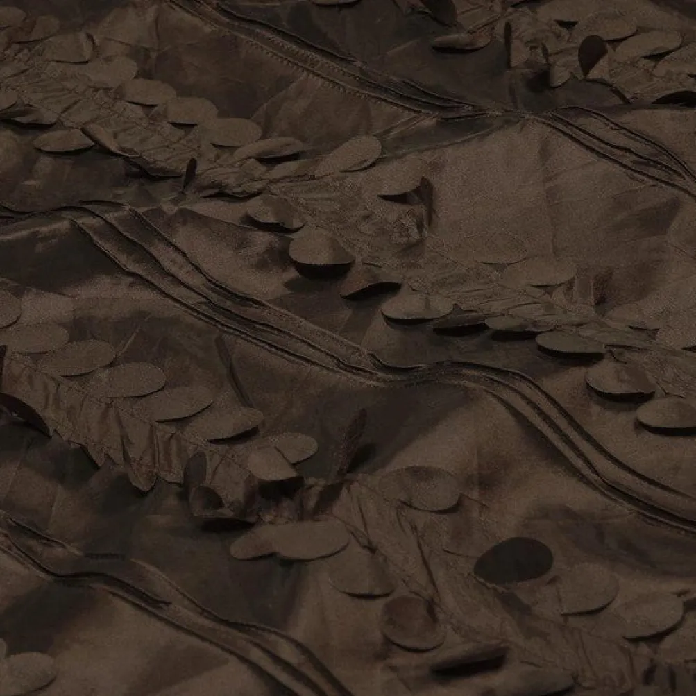 Diagonal Taffeta Table Linen in Brown