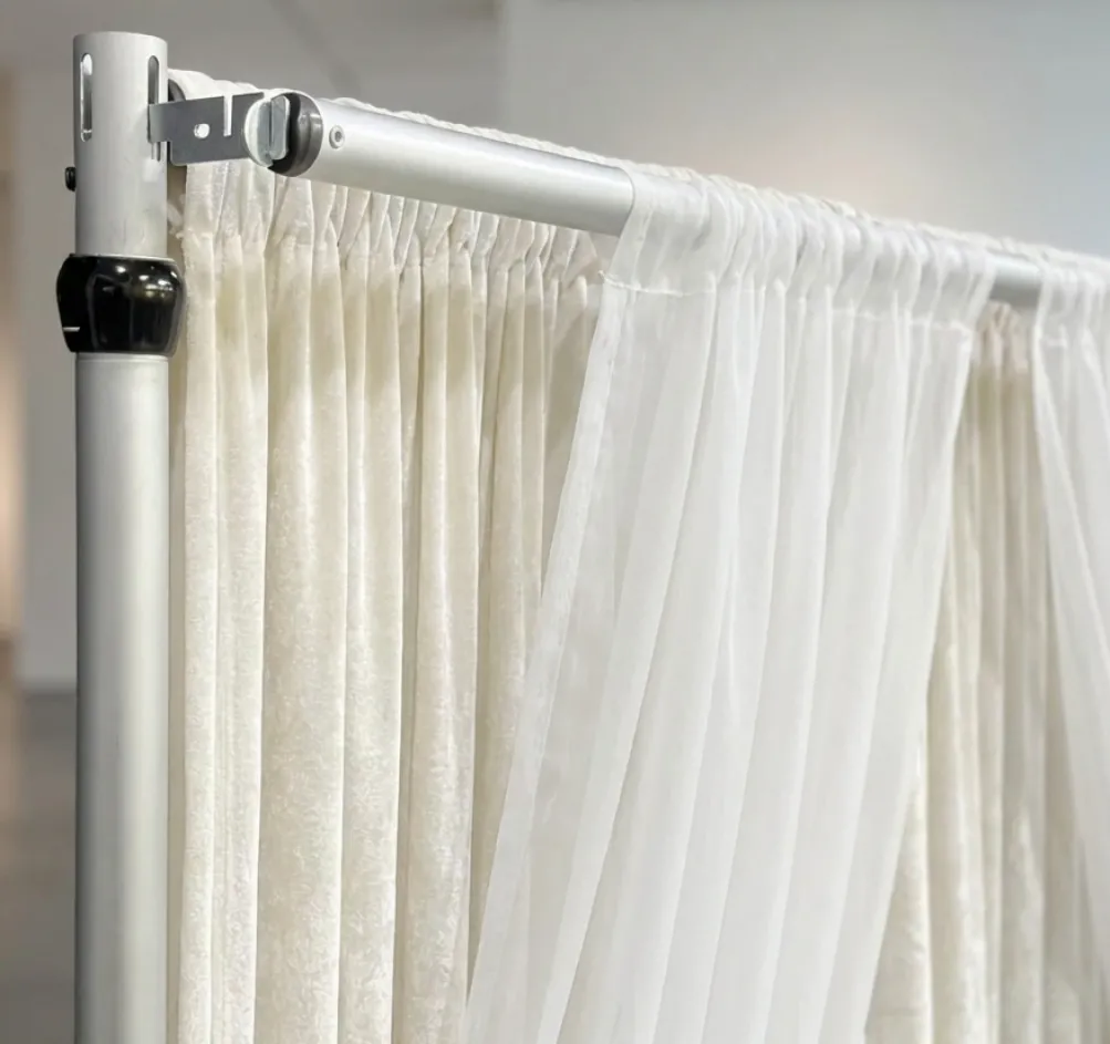 Double Crossbar Hanger for Pipe & Drape