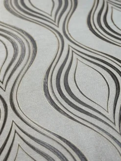 Eclipse Jacquard (Reversible) Table Linen in Silver