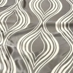 Eclipse Jacquard (Reversible) Table Linen in Silver