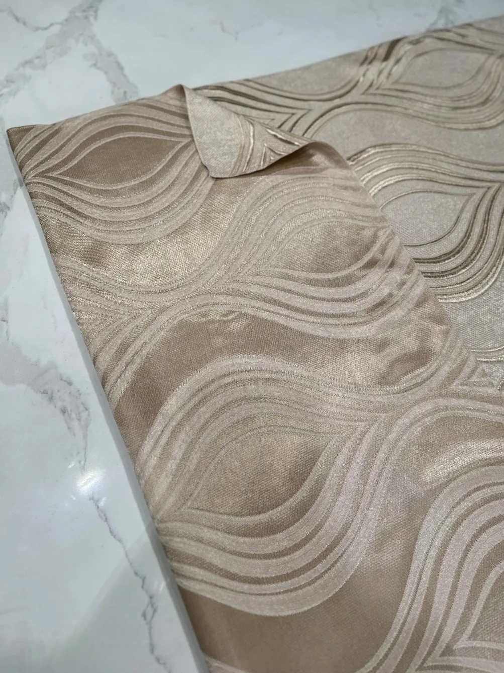 Eclipse Jacquard (Reversible) Table Linen in Taupe